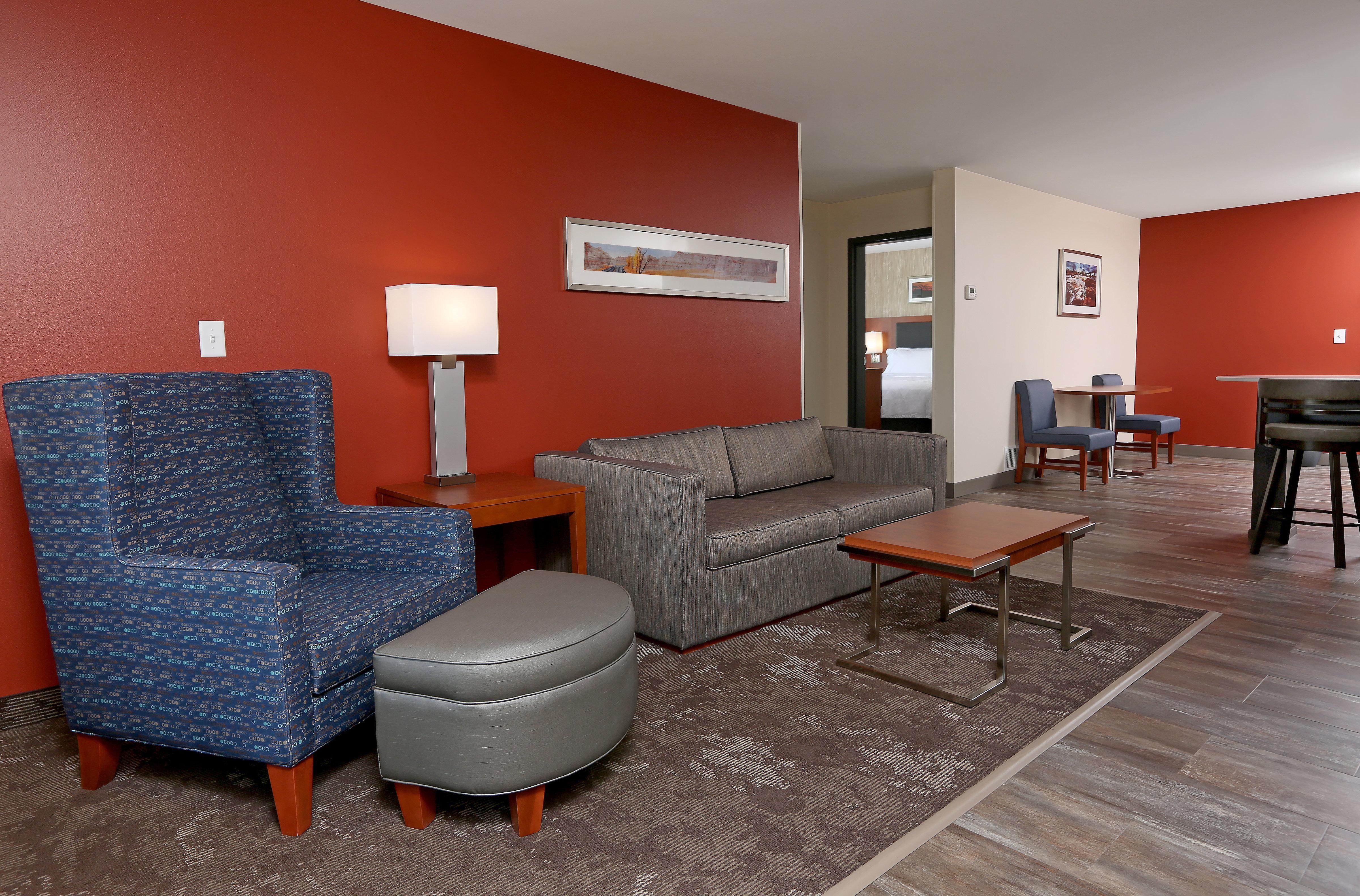 Holiday Inn & Suites Sioux Falls - Airport By Ihg Екстер'єр фото